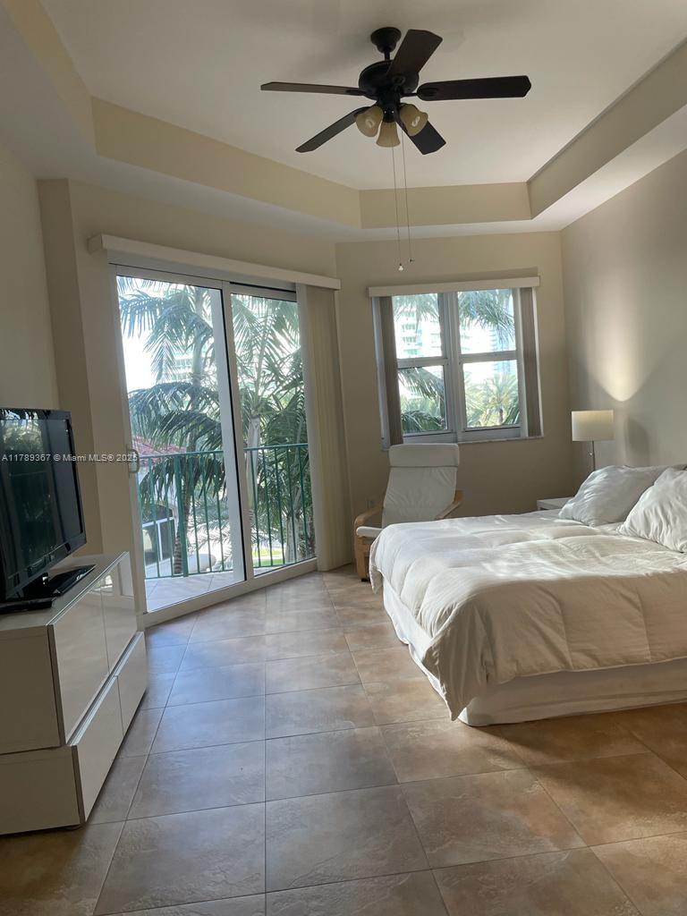 84b12bae-4651 20000 E Country Club Dr # 405, Aventura FL 33180 — #A11789367