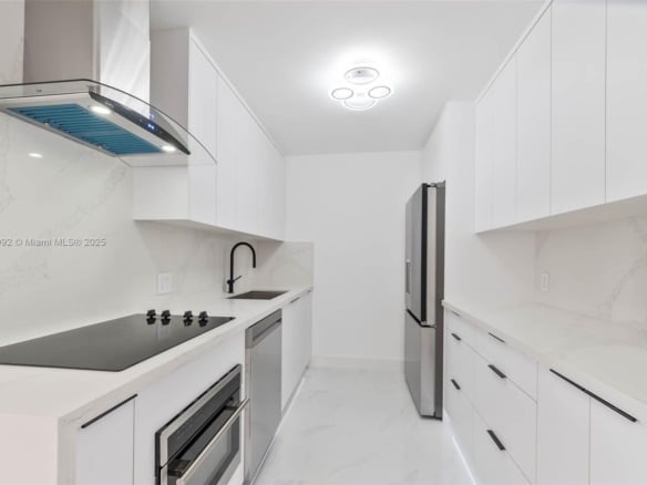 20335 W Country Club Dr # 1902, Aventura FL 33180 — #A11789992