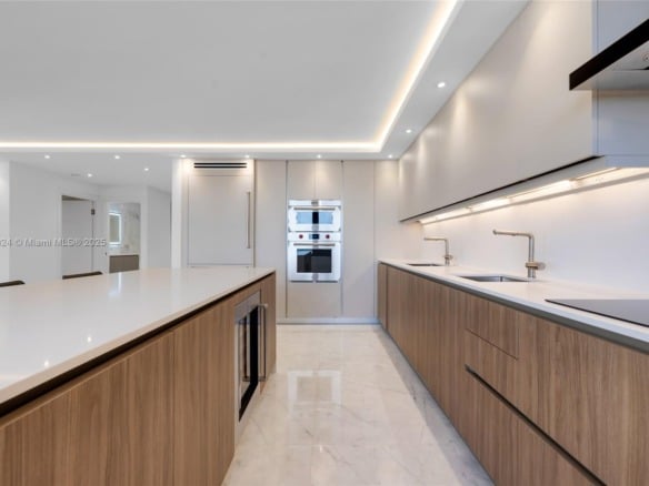 9801 Collins Ave # 17R, Bal Harbour FL 33154 — #A11791324
