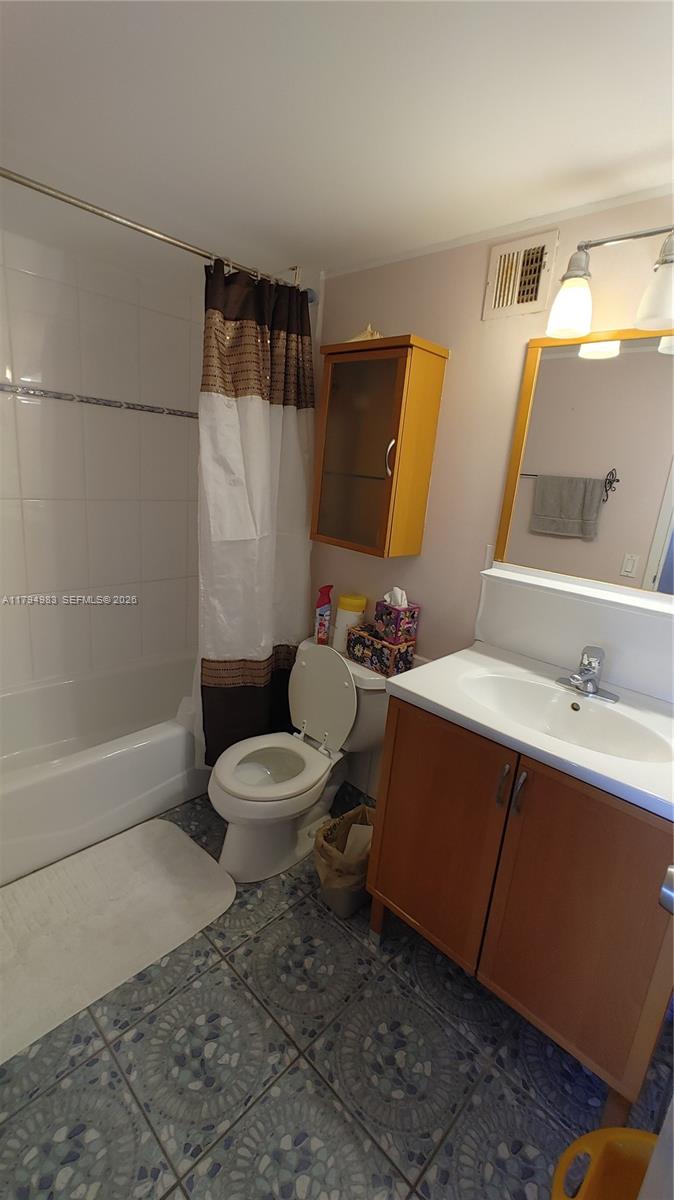 84b12bae-4745 2101 Atlantic Shores Blvd # 415, Hallandale Beach FL 33009 — #A11794983