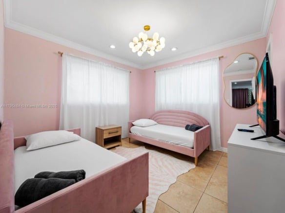 1761 NE 52nd St # 2, Fort Lauderdale FL 33334 — #A11795484
