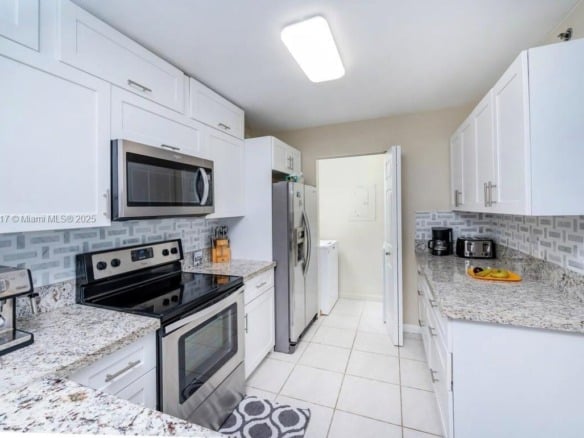 19999 E Country Club Dr # 1202, Aventura FL 33180 — #A11797217