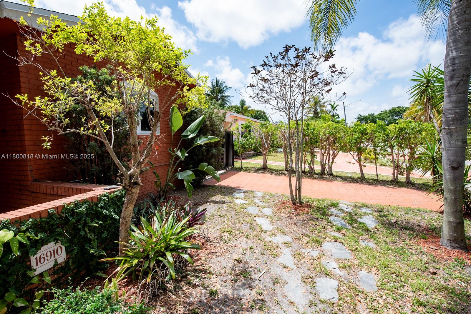 16910 NE 8th Ct, North Miami Beach FL 33162 — #A11800818