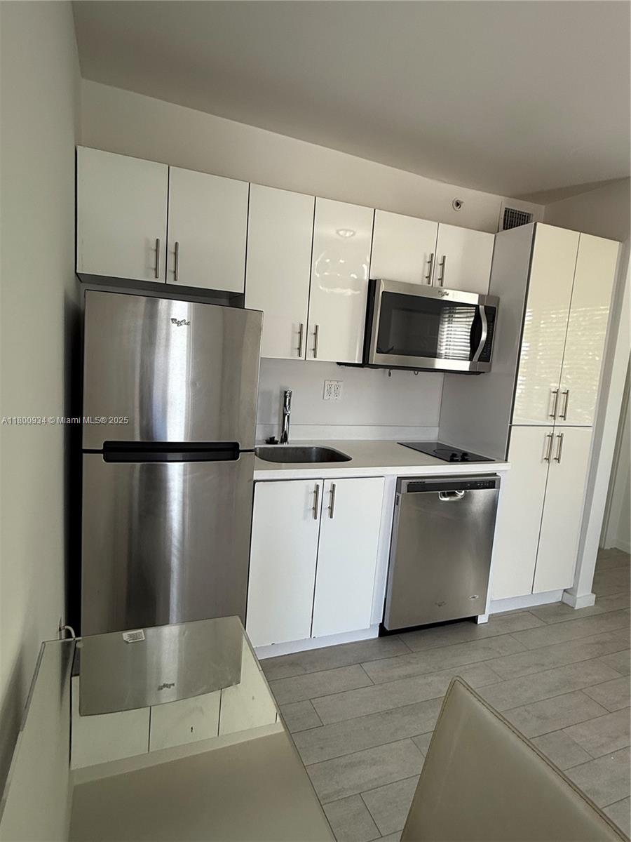 84b12bae-4870 1601 Meridian Ave # 101, Miami Beach FL 33139 — #A11800934