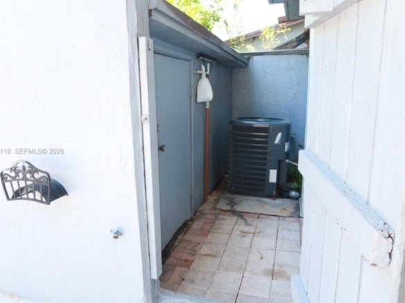 8098 NW 99th Ter, Hialeah Gardens FL 33016 — #A11801118