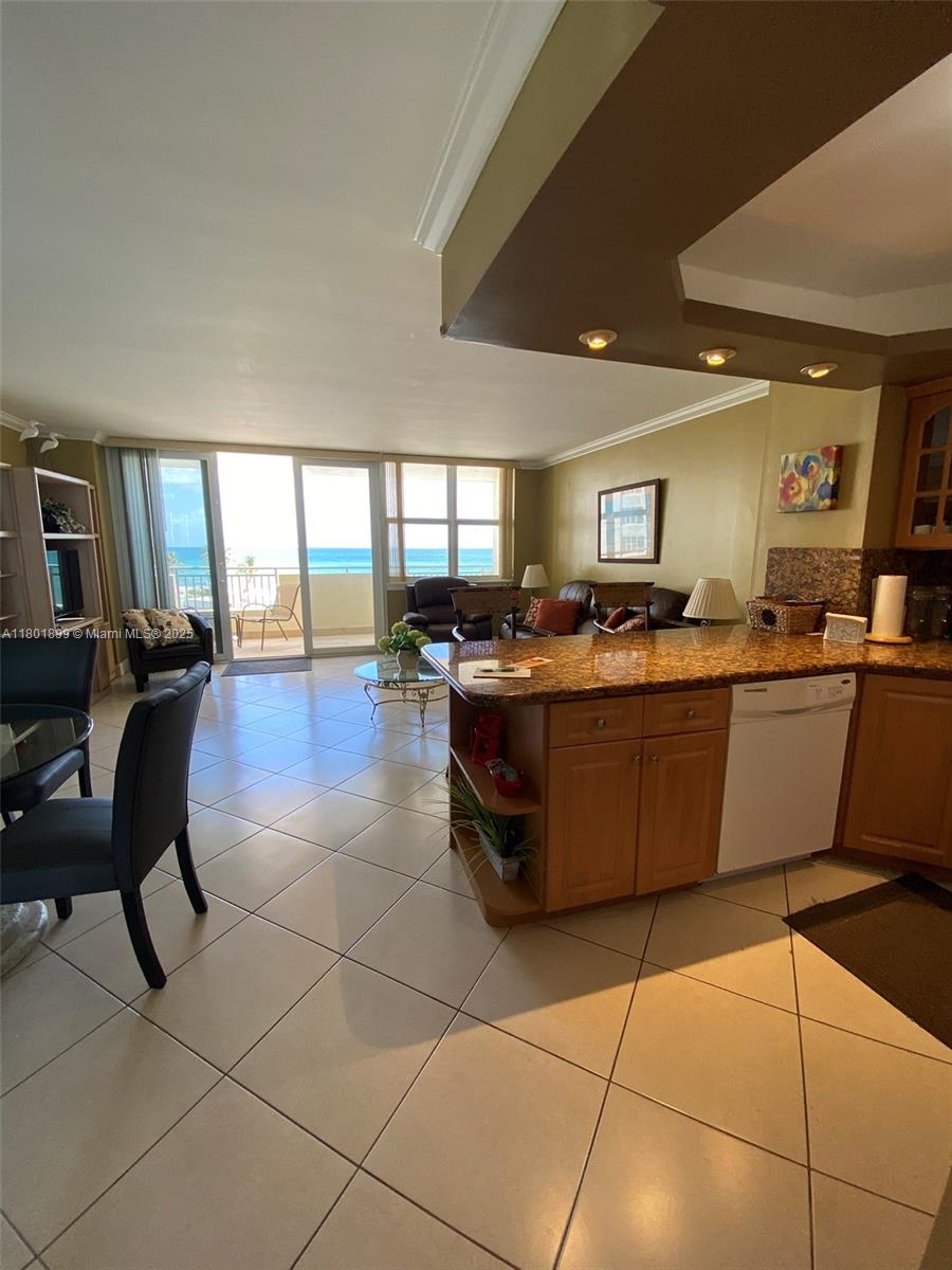 84b12bae-4886 3180 S Ocean Dr # 403, Hallandale Beach FL 33009 — #A11801899