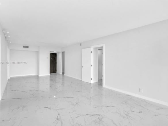 20335 W Country Club Dr # 1108, Aventura FL 33180 — #A11801950