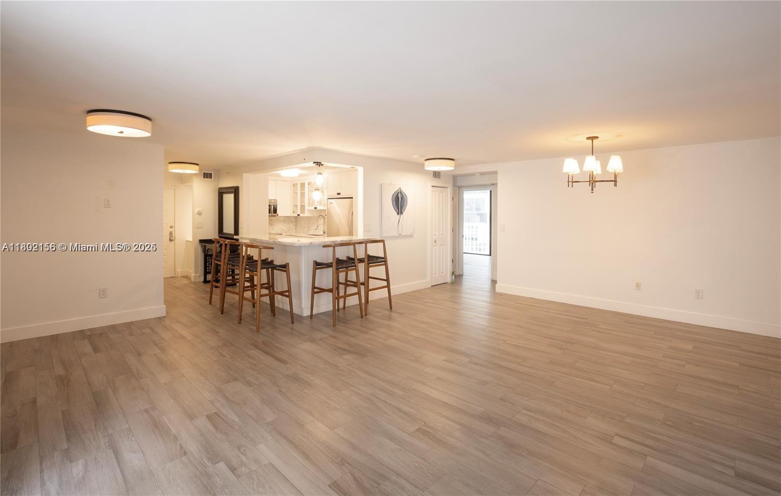 6061 Collins Ave # 7D, Miami Beach FL 33140 — #A11802156
