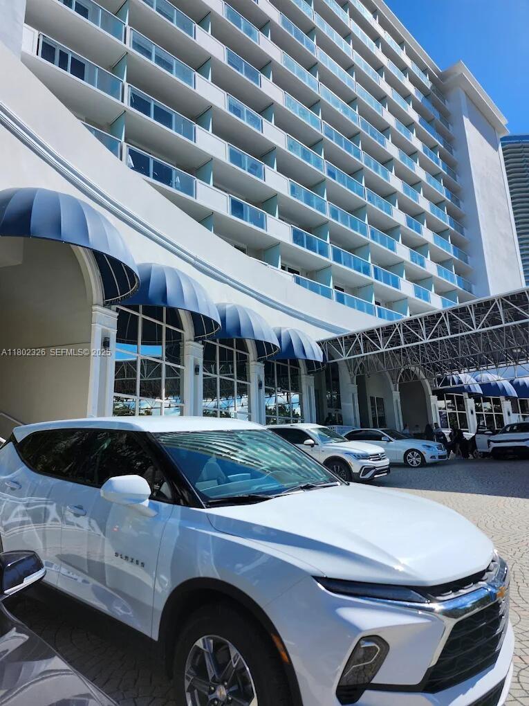 19201 Collins Ave # 1105, Sunny Isles Beach FL 33160 — #A11802326