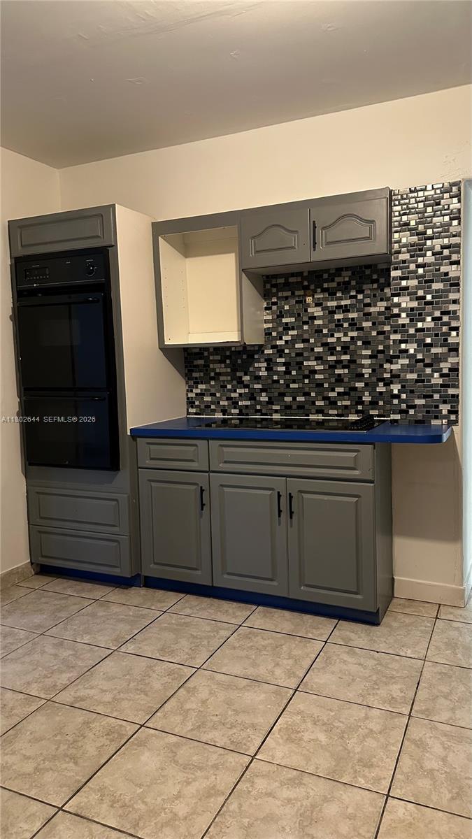 84b12bae-4902 18201 NW 5th Ave, Miami Gardens FL 33169 — #A11802644