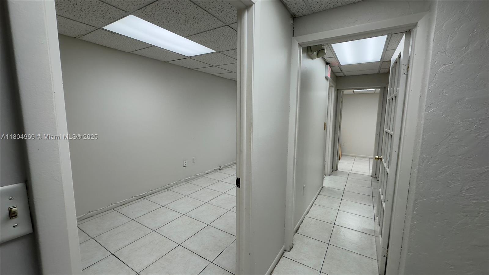 84b12bae-4951 8315 SW 24th St # B, Miami FL 33155 — #A11804969