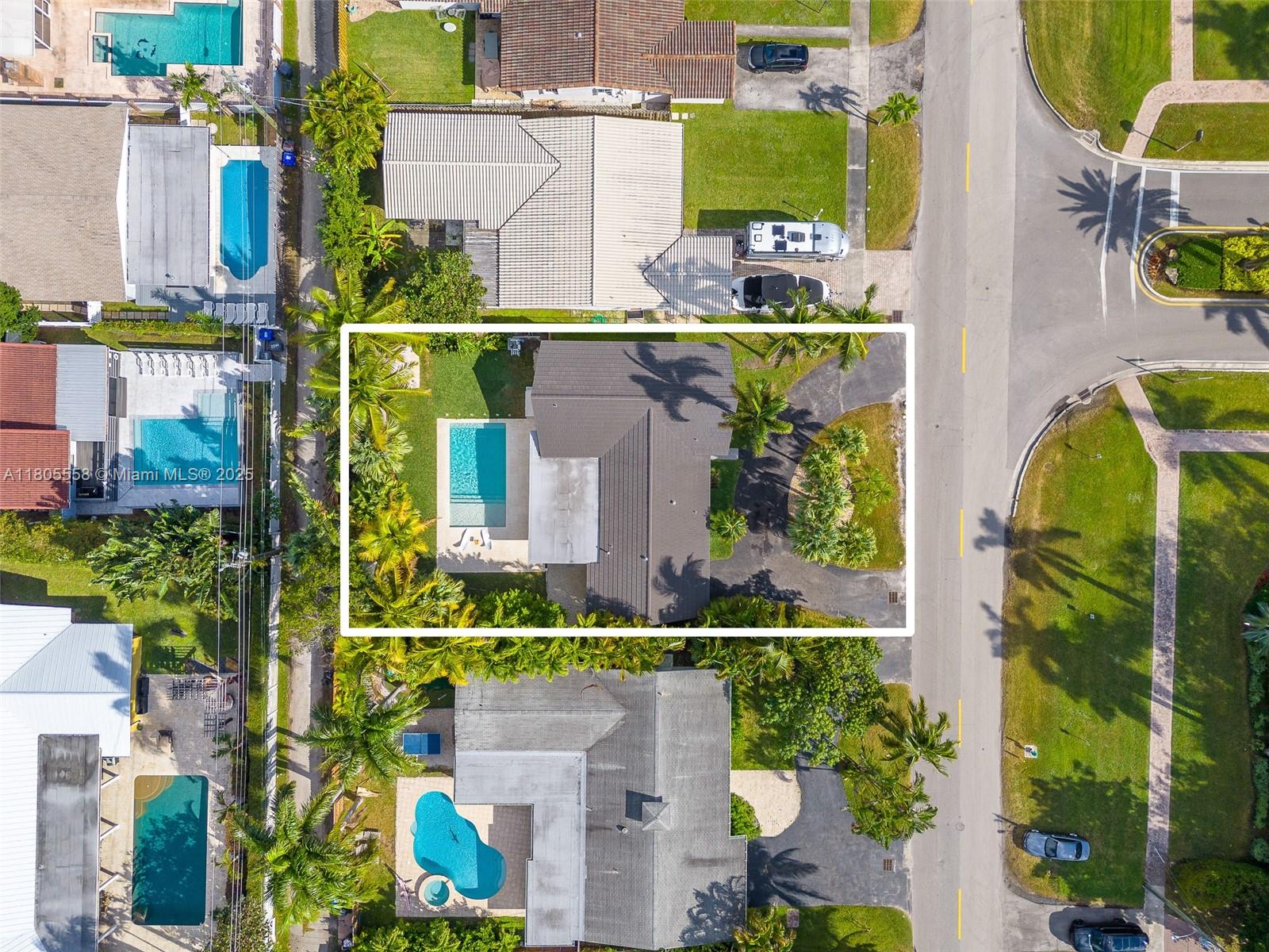 1025 Washington St, Hollywood FL 33019 — #A11805558