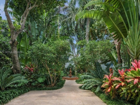 56 S Hibiscus Dr, Miami Beach FL 33139 — #A11805613