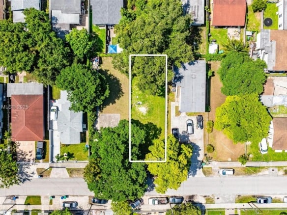 2133 nw 48th st, Miami FL 33142 — #A11806171