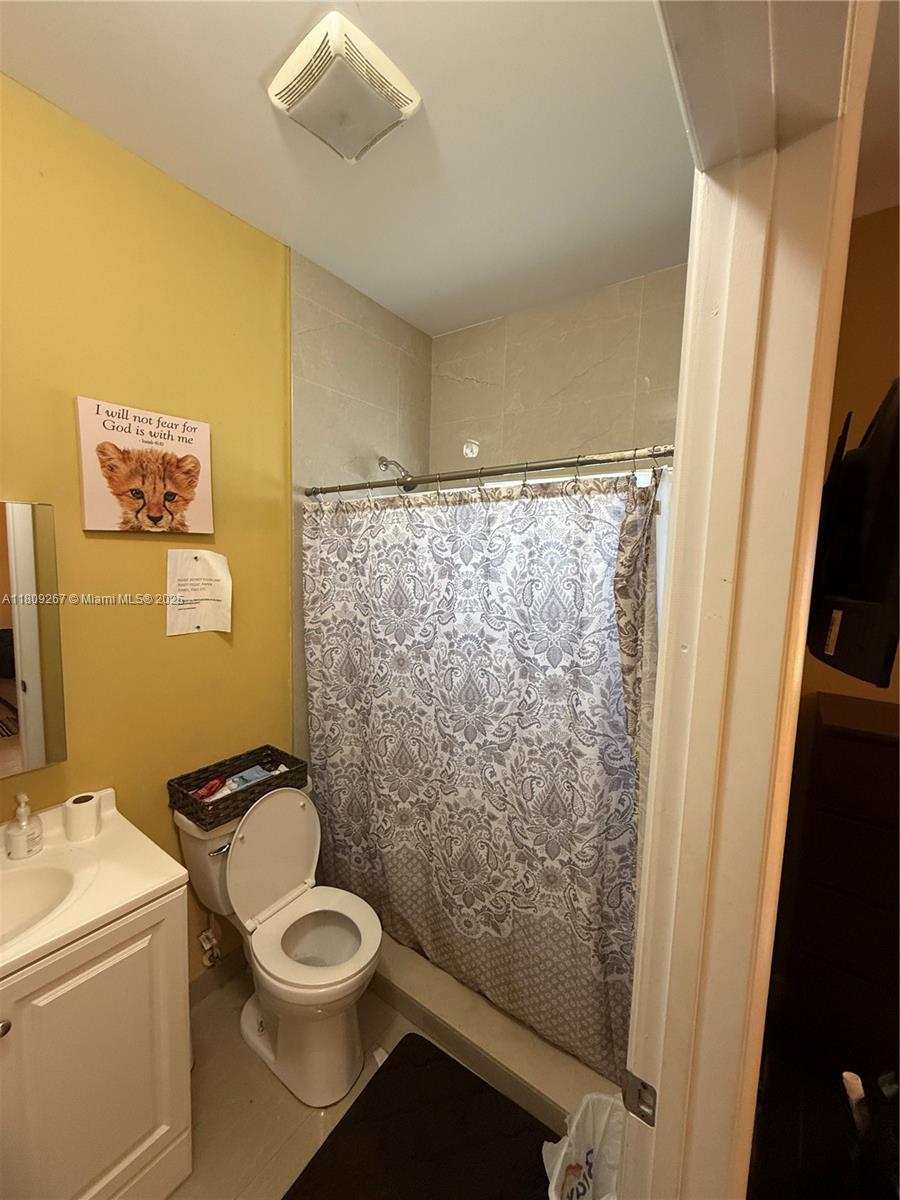 84b12bae-5053 3560 NW 212th St, Miami Gardens FL 33056 — #A11809267
