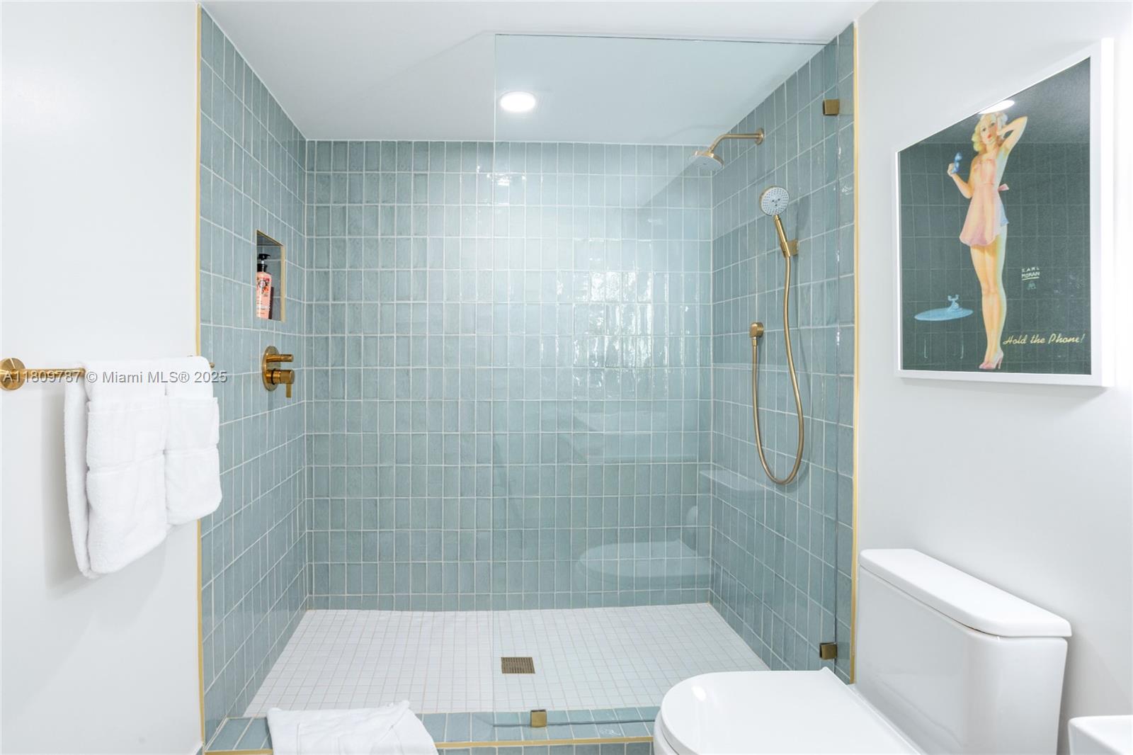 84b12bae-5062 159 NE 6th St # 2901, Miami FL 33132 — #A11809787