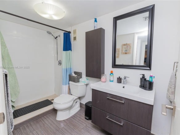 665 NE 195th St # 419, Miami FL 33179 — #A11809850