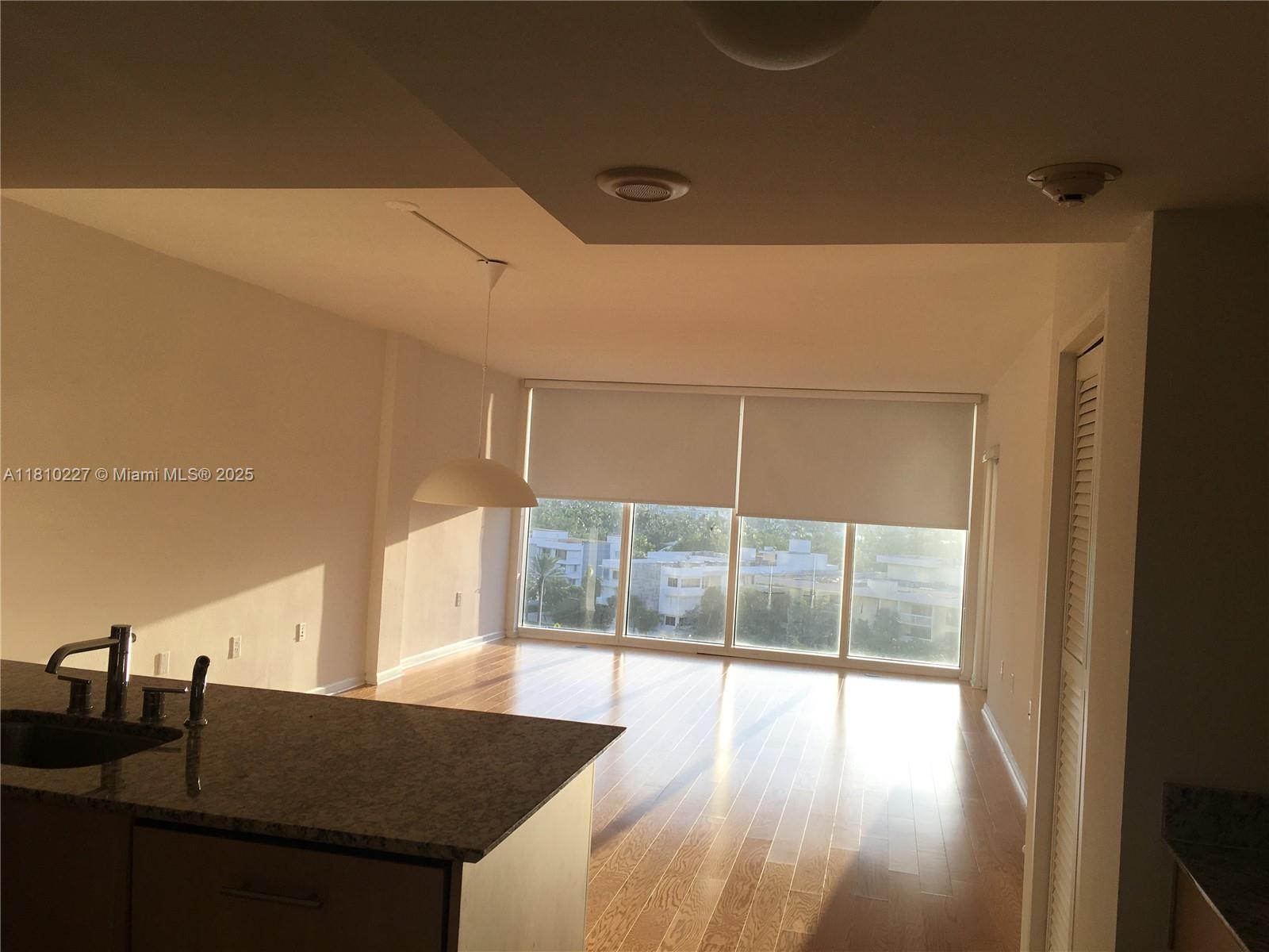 84b12bae-5076 10275 Collins Ave # 628, Bal Harbour FL 33154 — #A11810227