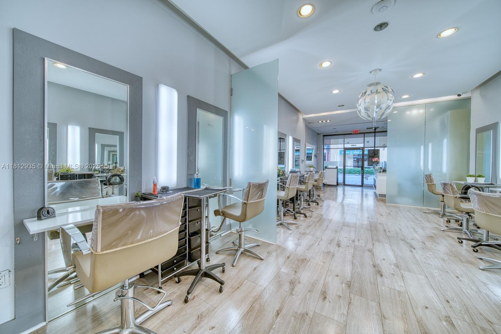 O Full Service Beauty Salon On Sunset Dr & 57th Ave, Coral Gables FL 33143 — #A11812935