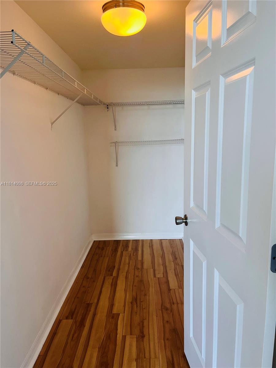 84b12bae-5160 900 SW 8th St # 806, Miami FL 33130 — #A11814008