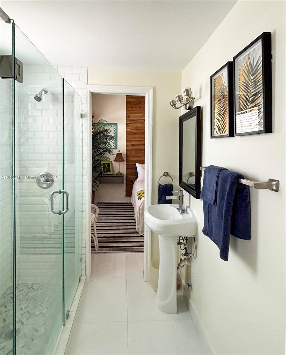 84b12bae-5197 335 Ocean Dr # 114, Miami Beach FL 33139 — #A11816084