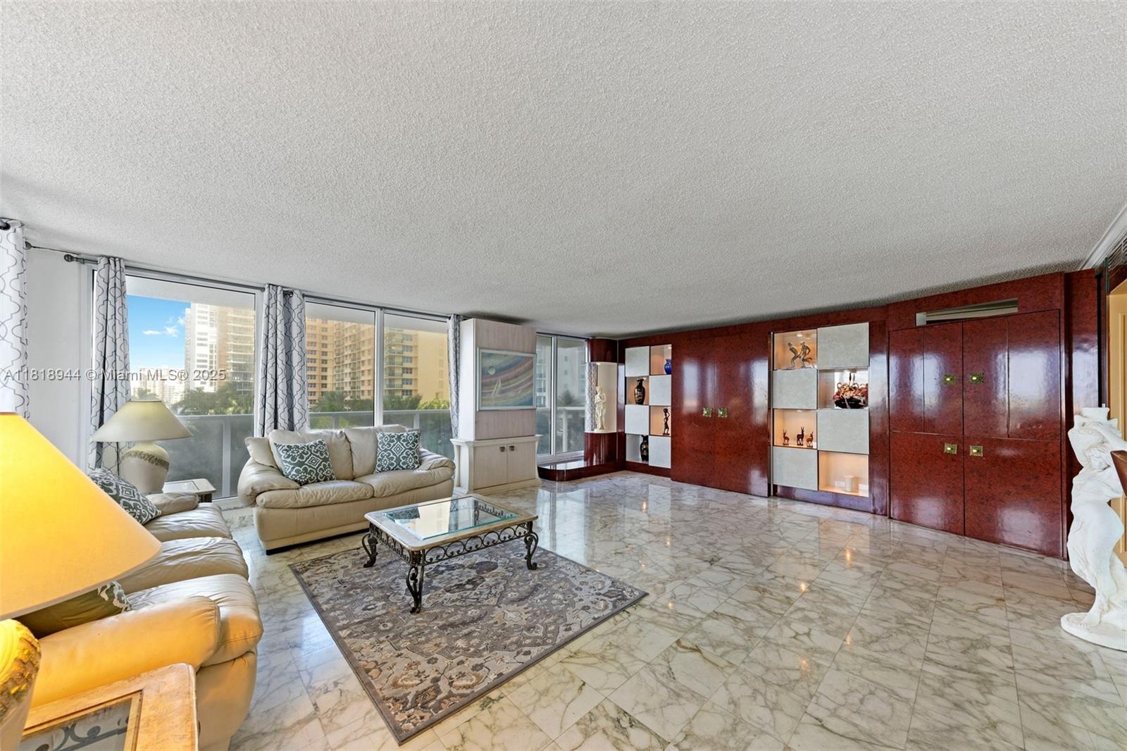 84b12bae-5265 2751 S Ocean Dr # 501N, Hollywood FL 33019 — #A11818944