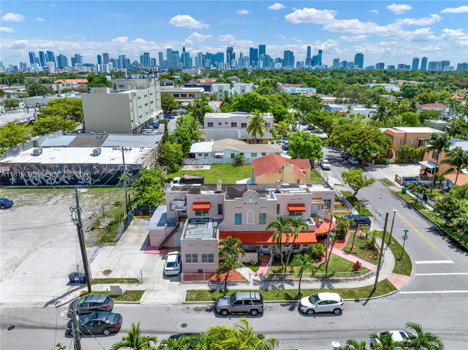 84b12bae-5271 829 SW 19th Ave, Miami FL 33135 — #A11819098