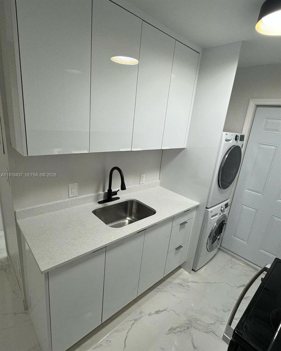 516 NW 18th Ave, Fort Lauderdale FL 33311 — #A11819437