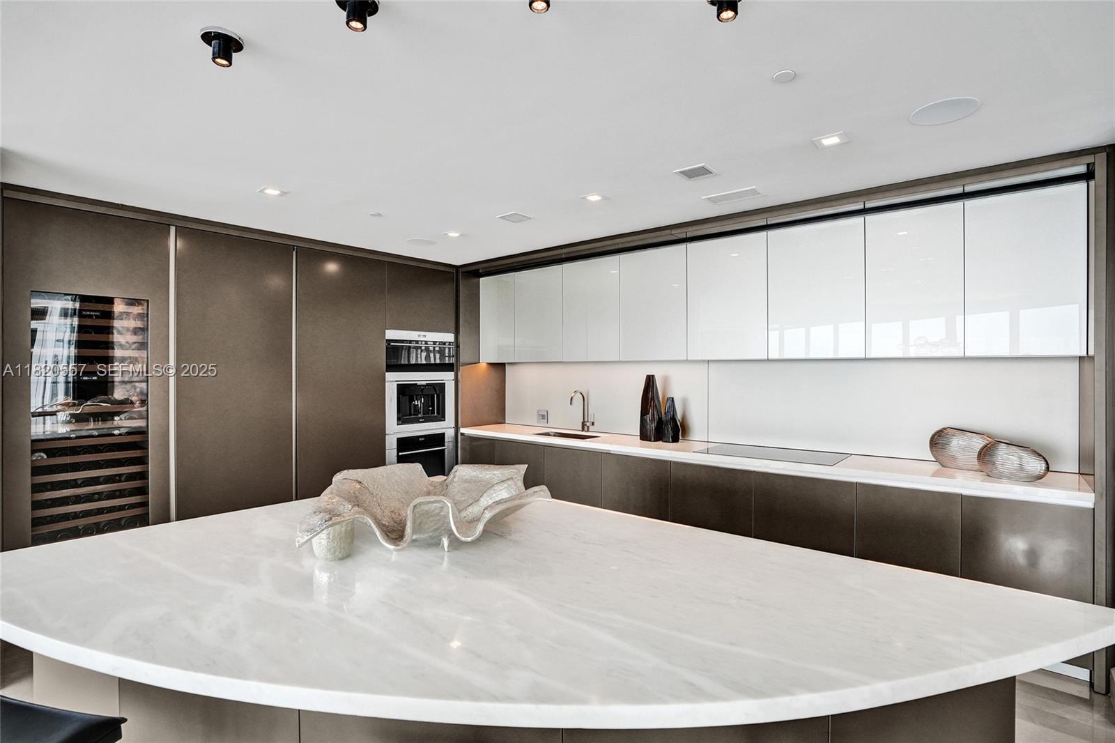 84b12bae-5301 18975 Collins Ave # 22, Sunny Isles Beach FL 33160 — #A11820557