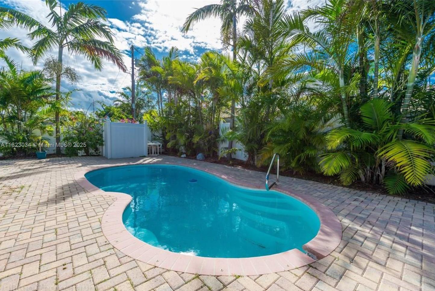 84b12bae-5365 900 Diplomat Pkwy, Hollywood FL 33019 — #A11823034