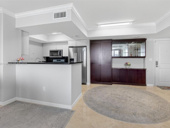 99 SE Mizner Blvd # 821, Boca Raton FL 33432 — #A11824226