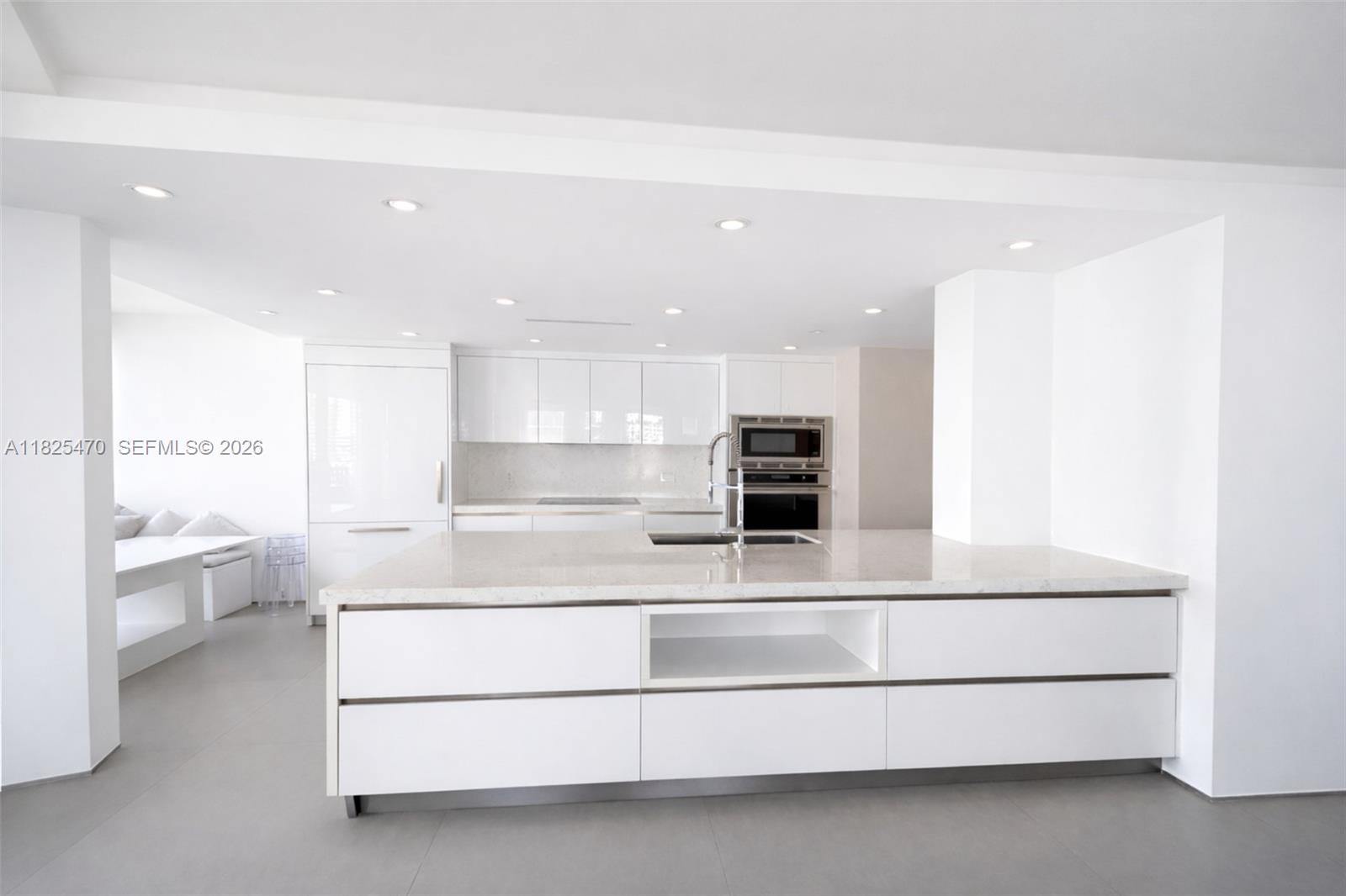 84b12bae-5419 520 Brickell Key Dr # A1421, Miami FL 33131 — #A11825470