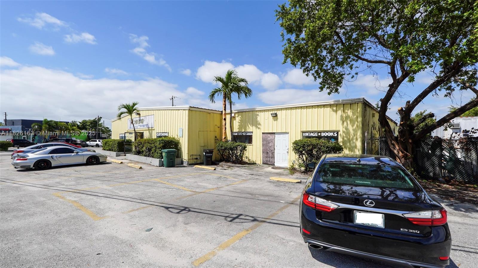 84b12bae-5434 4201 N Dixie Hwy, Oakland Park FL 33334 — #A11826163