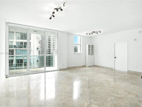 31 SE 5th St # 4021, Miami FL 33131 — #A11827113
