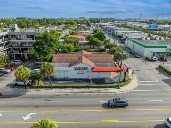 7101 SW 8th St, Miami FL 33144 — #A11827294
