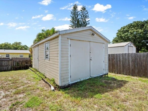 6015 Raintree, Fort Pierce FL 34982 — #A11827306