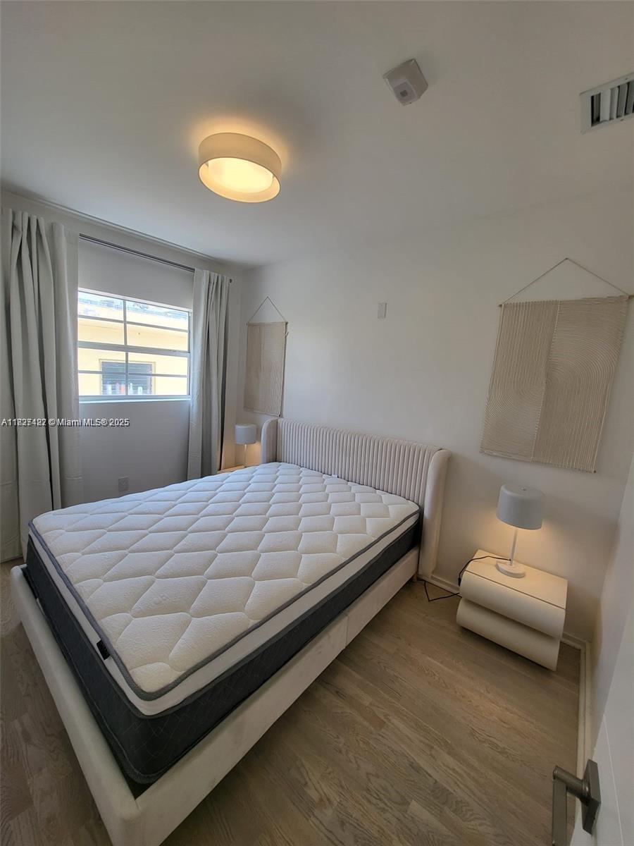 84b12bae-5462 810 7th St # 206, Miami Beach FL 33139 — #A11827422