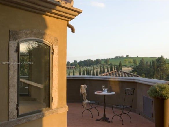 HOTEL FOR SALE UMBRIA ITALY, 0 — #A11827861