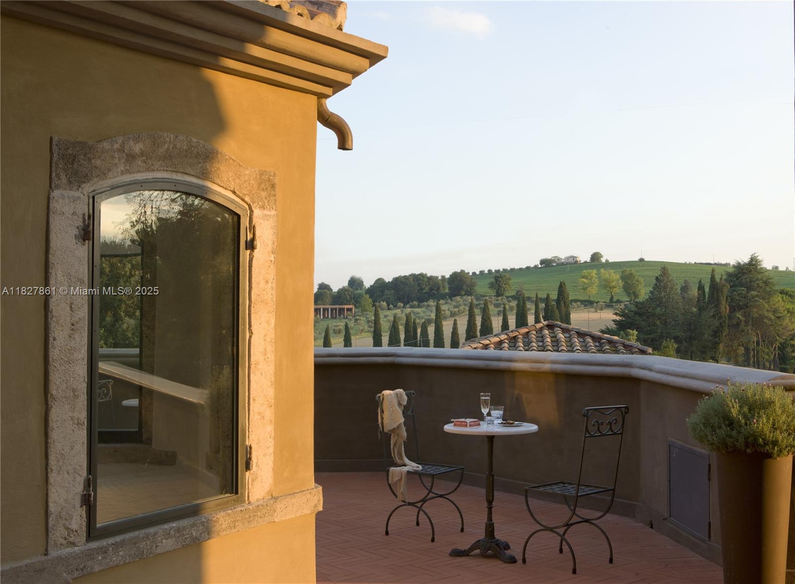 84b12bae-5473 HOTEL FOR SALE UMBRIA ITALY, 0 — #A11827861
