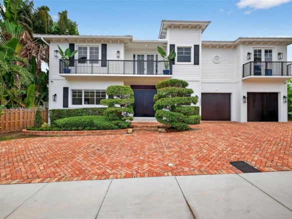 1404 SE 9th St, Fort Lauderdale FL 33316 — #A11828218