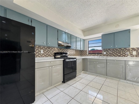 8103 SW 24th St, North Lauderdale FL 33068 — #A11828275