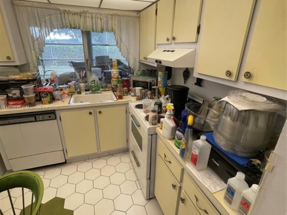 9070 Lime Bay Blvd # 115, Tamarac FL 33321 — #A11828611