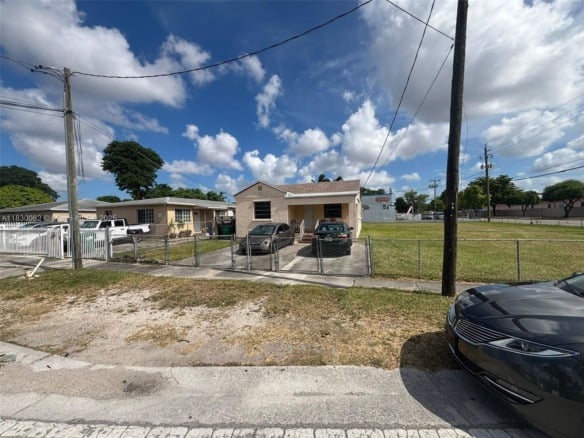 3186 NW 33rd St, Miami FL 33142 — #A11830062