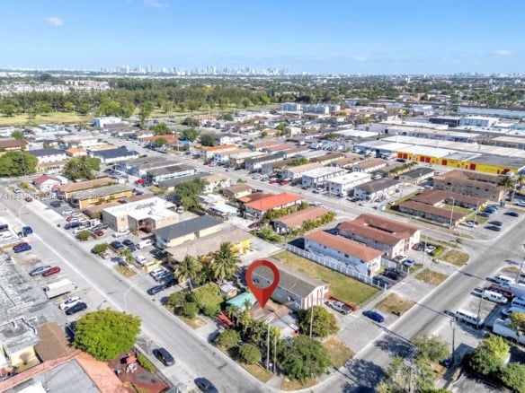 190 W 27th St, Hialeah FL 33010 — #A11831086