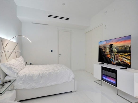 300 Biscayne Blvd Way # 505C, Miami FL 33131 — #A11833057