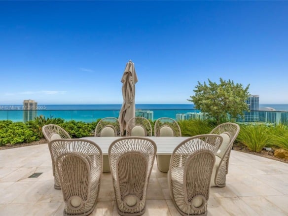 580 72 # 910, Miami Beach FL 331441 — #A11833224
