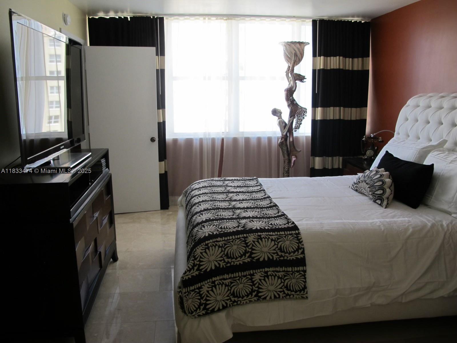 84b12bae-5644 3140 S Ocean Dr # 1207, Hallandale Beach FL 33009 — #A11833474