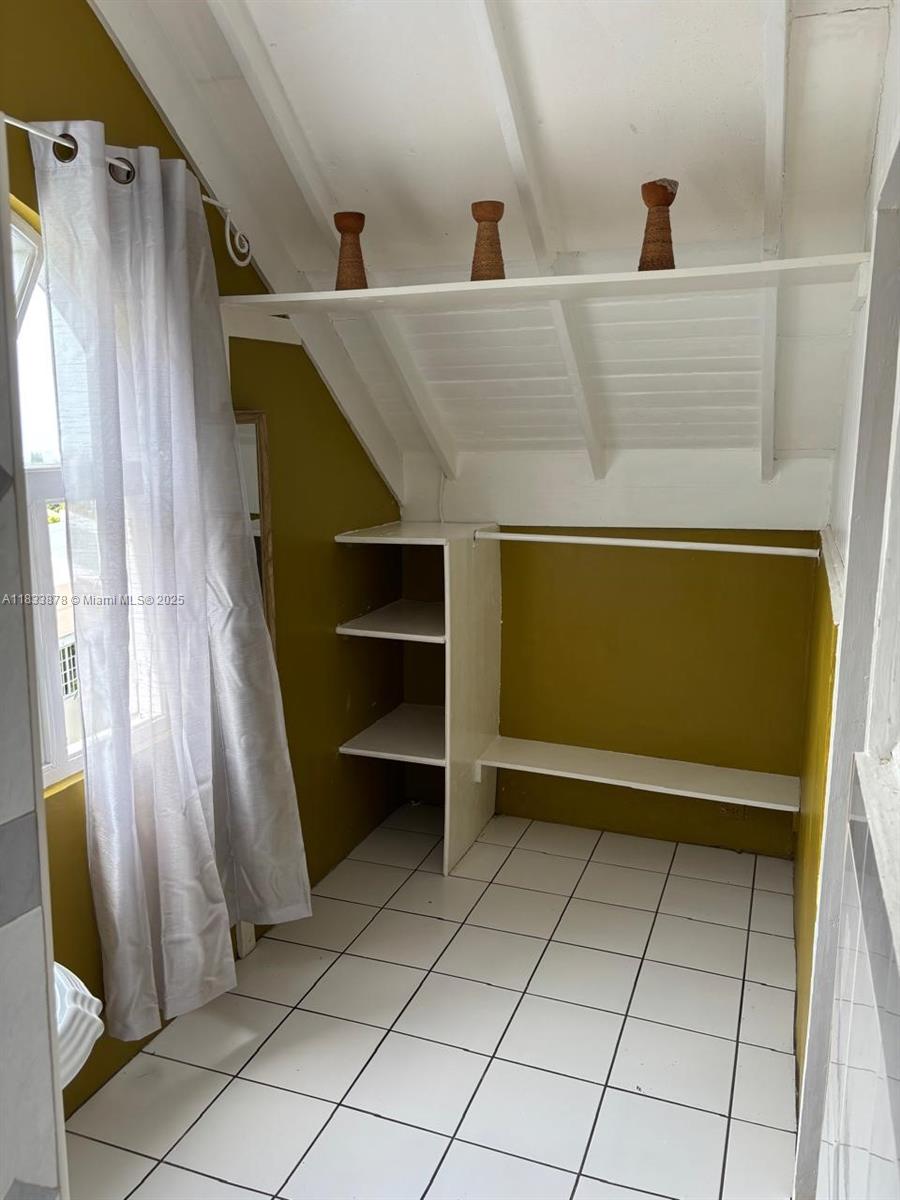 84b12bae-5653 00 Norbrook Loft Kingston, Jamaica # 2, FL — #A11833878