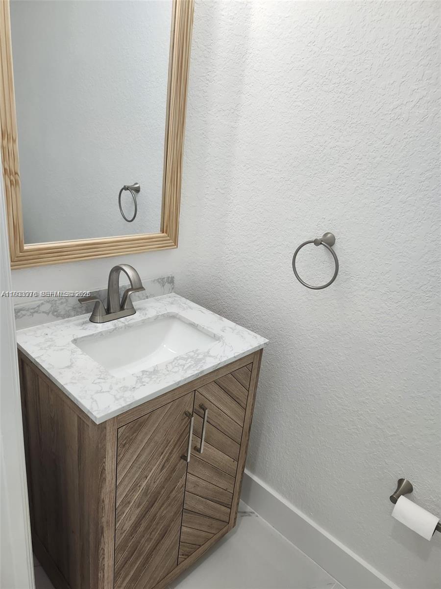 8465 NW 108th Path, Doral FL 33178 — #A11833976