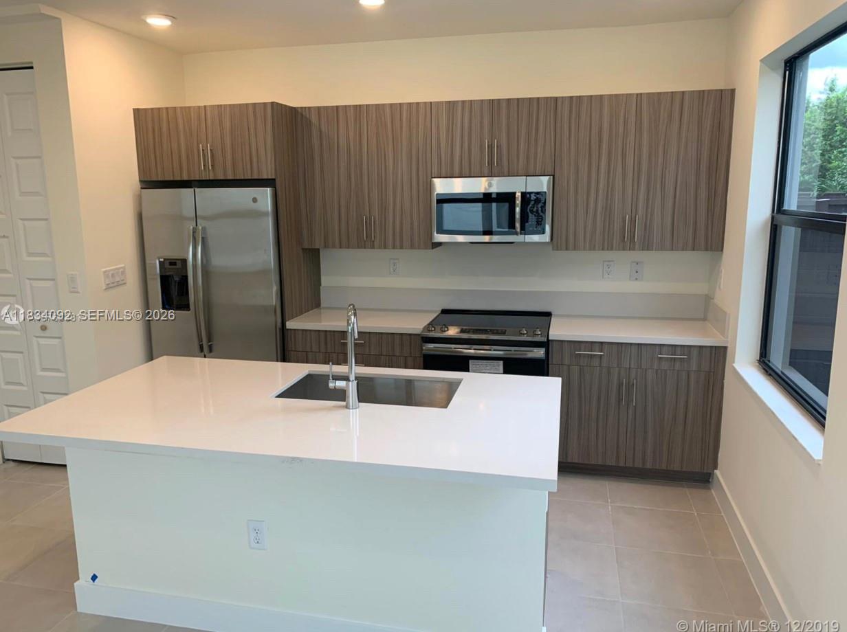 S 15842 NW 91 Ct # 15842, Miami Lakes FL 33018 — #A11834092